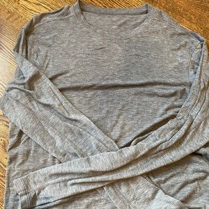 EUC Lululemon Somatic Aero Long Sleeve
